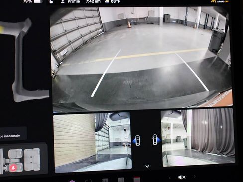 Used 2023 Tesla Model 3 Standard Range image 23