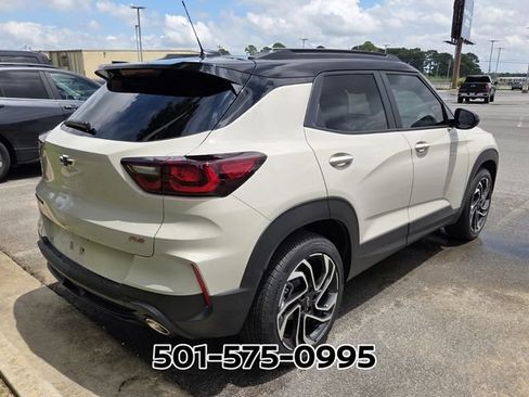 Used 2026 Chevrolet TrailBlazer RS FWD image 5