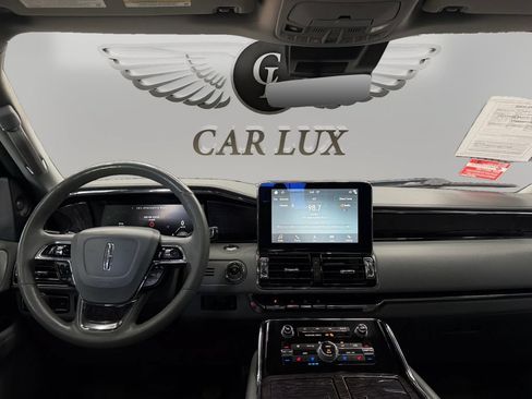 Used 2019 Lincoln Navigator Reserve AWD/4WD image 11