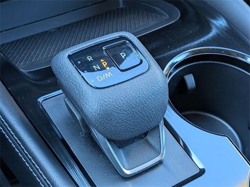 Certified 2022 Nissan Rogue SL w/ SL Premium Package image 14