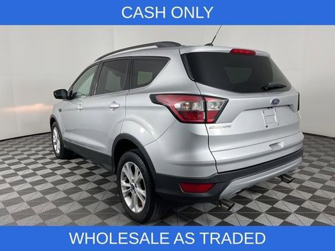 Used 2018 Ford Escape SE image 6