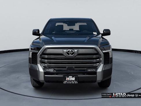 Used 2025 Toyota Tundra Limited AWD/4WD image 2