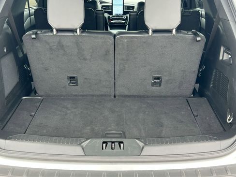 Used 2023 Ford Explorer ST w/ Equipment Group 401A AWD/4WD image 34