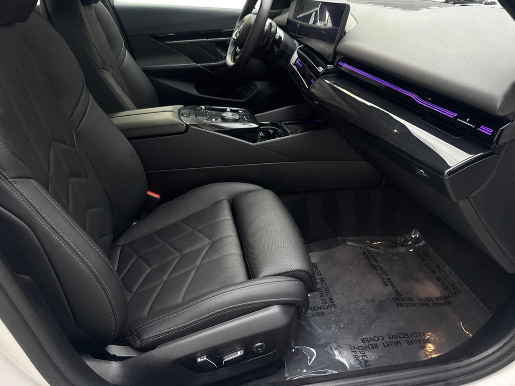 Used 2026 BMW 530i RWD image 45