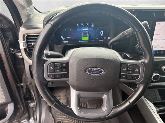 Used 2023 Ford F250 Lariat w/ Lariat Ultimate Package AWD/4WD image 6
