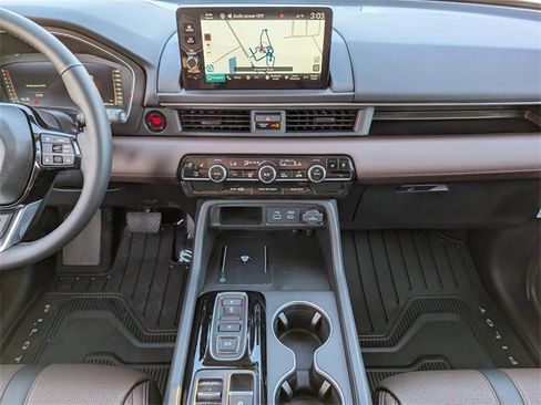 New 2025 Honda Pilot Elite image 6