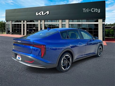 New 2025 Kia K4 EX image 4
