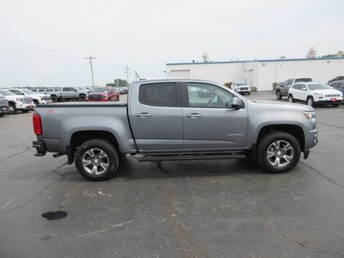 Used 2018 Chevrolet Colorado Z71 AWD/4WD image 6