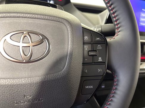 Used 2026 Toyota Prius Plug-In Hybrid image 27