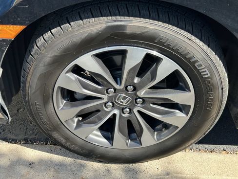 Used 2023 Honda Odyssey EX-L image 9