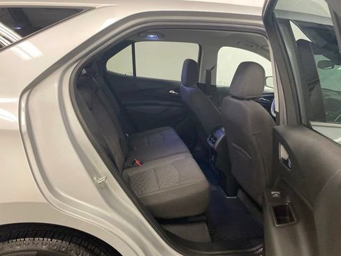 Used 2020 Chevrolet Equinox LT w/ Driver Convenience Package AWD/4WD image 25