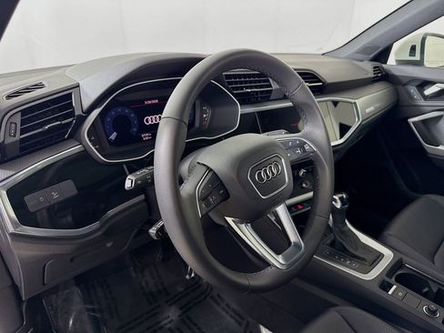 Certified 2025 Audi Q3 2.0T Premium w/ Convenience Package image 4