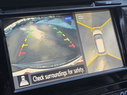 Used 2015 Nissan Rogue SL w/ SL Premium Package image 21