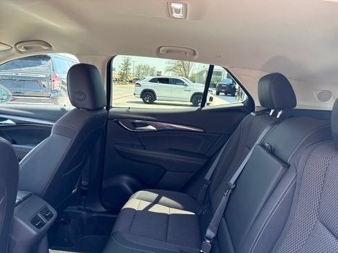Used 2022 Buick Envision Preferred FWD image 2