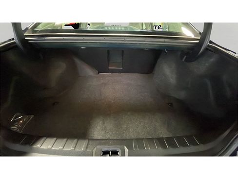 Used 2009 Buick Lucerne CXL image 16