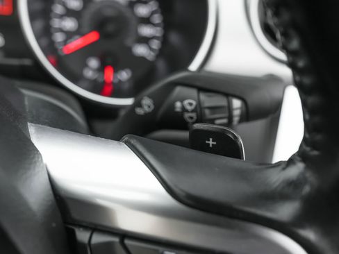 Used 2020 Ford Mustang Premium image 21