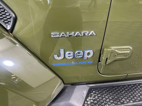 Used 2023 Jeep Wrangler Unlimited Sahara w/ Cold Weather Group image 10