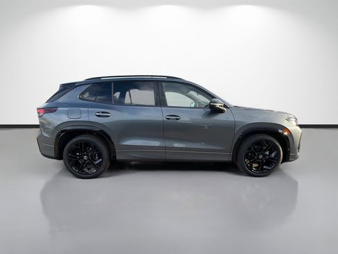 New 2026 Volkswagen Tiguan SE R-Line FWD image 2