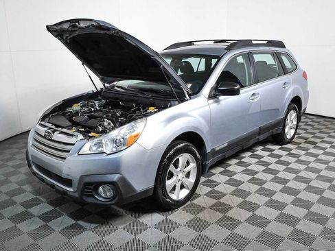 Used 2014 Subaru Outback 2.5i AWD/4WD image 28