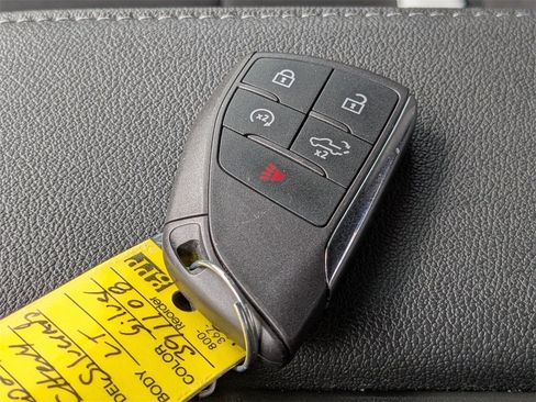 Used 2024 Chevrolet Silverado 1500 LT image 28