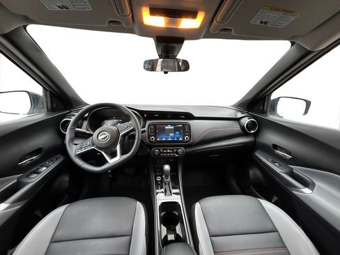 Used 2023 Nissan Kicks SR w/ SR Premium Package image 15