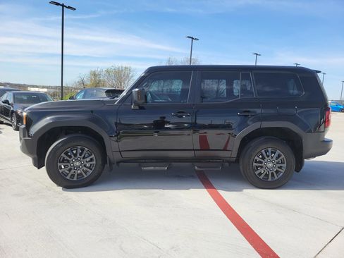 Used 2024 Toyota Land Cruiser 1958 image 3