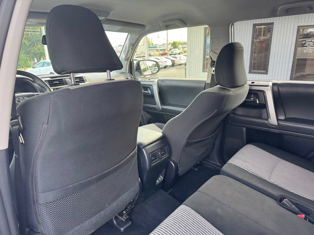 Used 2024 Toyota 4Runner SR5 AWD/4WD image 15