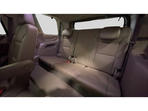 Used 2020 Chevrolet Tahoe LT w/ Luxury Package AWD/4WD image 16