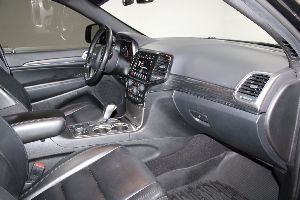 Used 2021 Jeep Grand Cherokee Limited AWD/4WD image 22