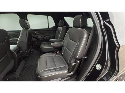 Certified 2023 Chevrolet Traverse Premier w/ Redline Edition image 28