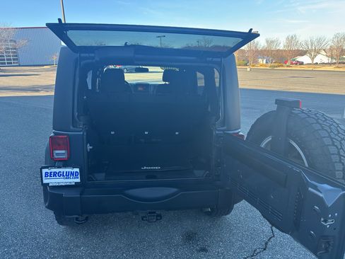Used 2016 Jeep Wrangler Unlimited Sport w/ Quick Order Package 24S image 17