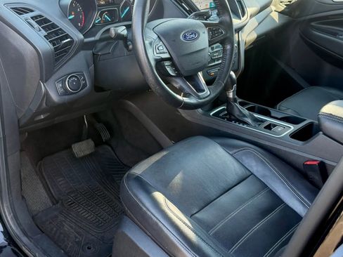 Used 2017 Ford Escape SE w/ SE Leather Comfort Package image 12