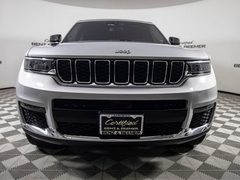 Used 2023 Jeep Grand Cherokee L Limited AWD/4WD image 5