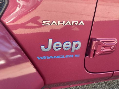 Certified 2024 Jeep Wrangler Sahara image 13