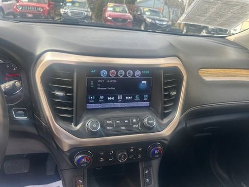Used 2018 GMC Acadia Denali w/ Technology Package image 7
