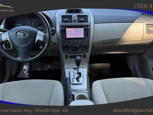 Used 2013 Toyota Corolla LE FWD image 20