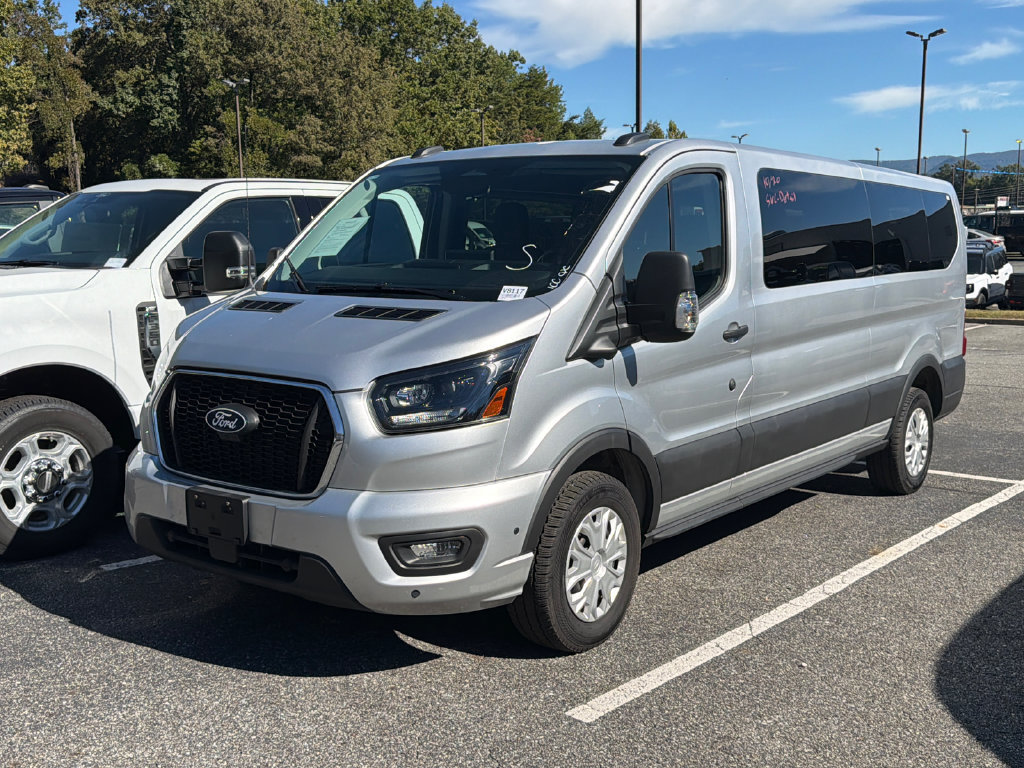 Used 2026 Ford Transit 350 XLT RWD image 3