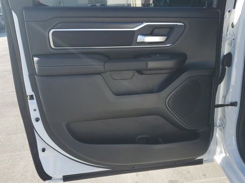 New 2026 RAM 1500 4x4 Crew Cab image 17