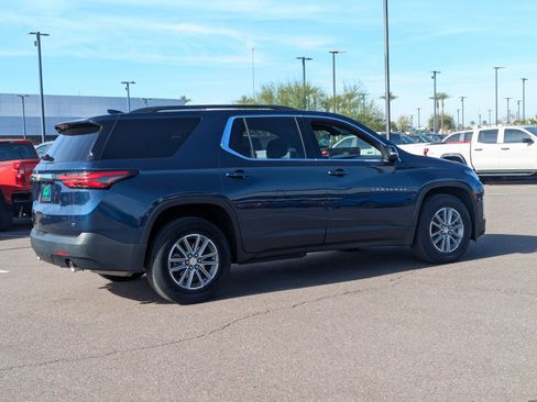 Certified 2023 Chevrolet Traverse LT image 6