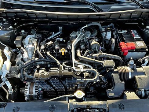 Used 2023 Nissan Altima 2.5 SV w/ SV Premium Package image 29