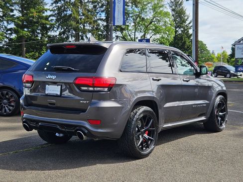 Used 2017 Jeep Grand Cherokee SRT AWD/4WD image 5