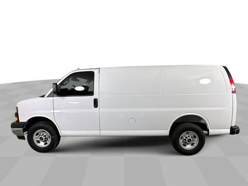 New 2025 GMC Savana 3500 w/ Driver Convenience Package image 5