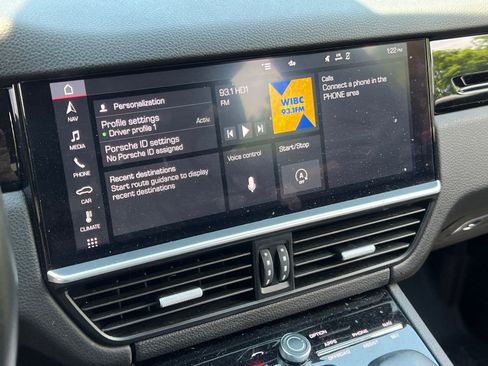 Certified 2020 Porsche Cayenne AWD/4WD image 27