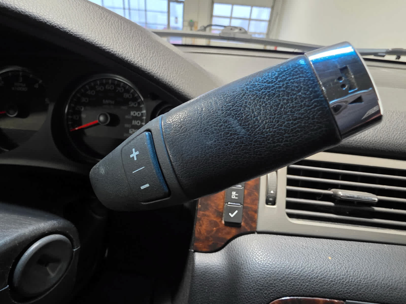 Used 2012 GMC Yukon Denali AWD/4WD image 21