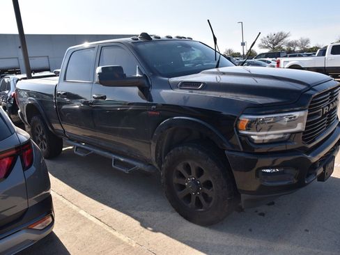 Used 2021 RAM 2500 Laramie w/ Night Edition image 5