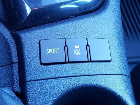 Used 2017 Toyota Corolla iM image 18