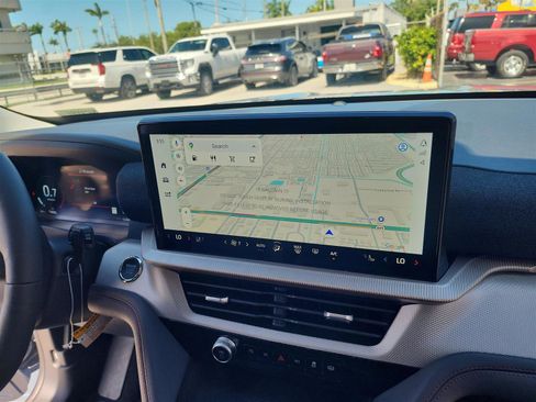 New 2025 Ford Explorer Active w/ Active Comfort Package image 28