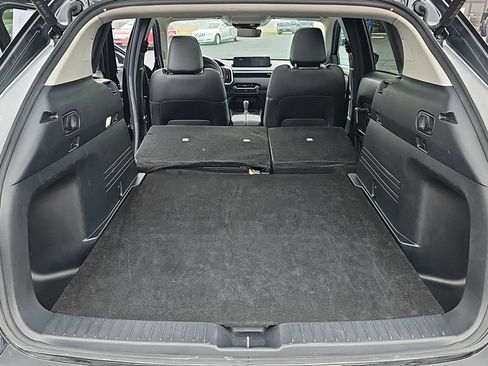 Used 2025 MAZDA CX-50 AWD 2.5 S w/ Premium Package image 28