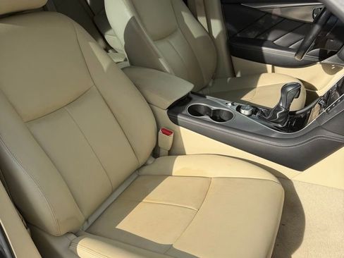 Used 2017 INFINITI Q50 3.0t Premium w/ Driver Assistance Package image 20