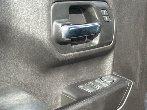 Used 2020 Chevrolet Silverado 1500 Custom Trail Boss w/ Custom Convenience Package image 15